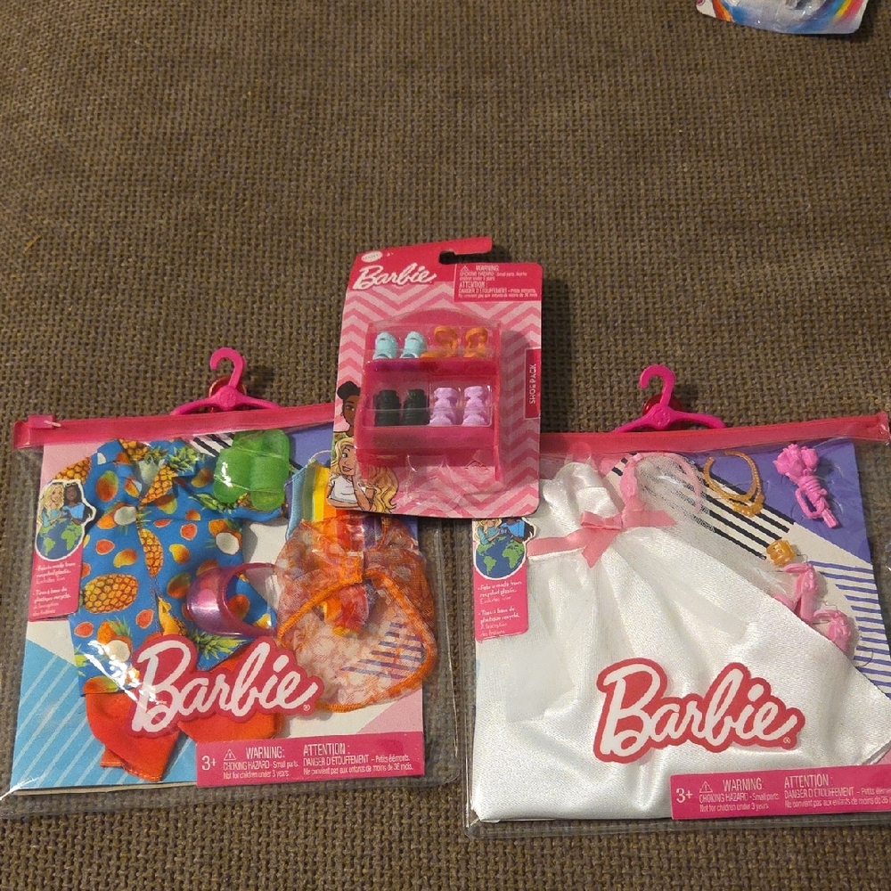 Barbie Colorful Fashion Sets with Shoe Accessories